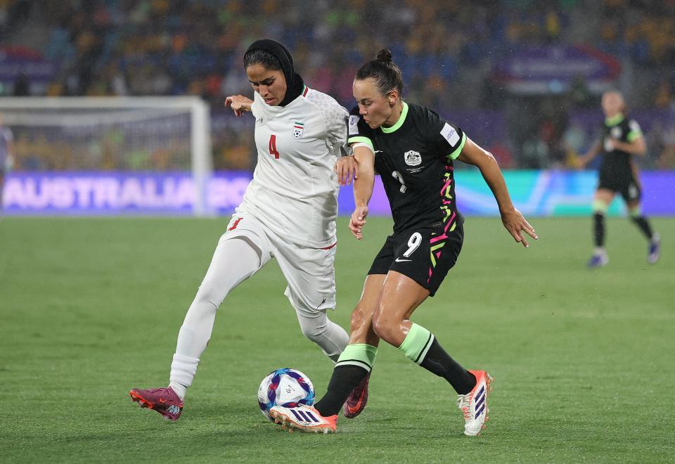 麻将在线玩-伊朗女足0-4澳大利亚！亚洲杯2连败垫底 赛前高唱国歌+集体敬礼